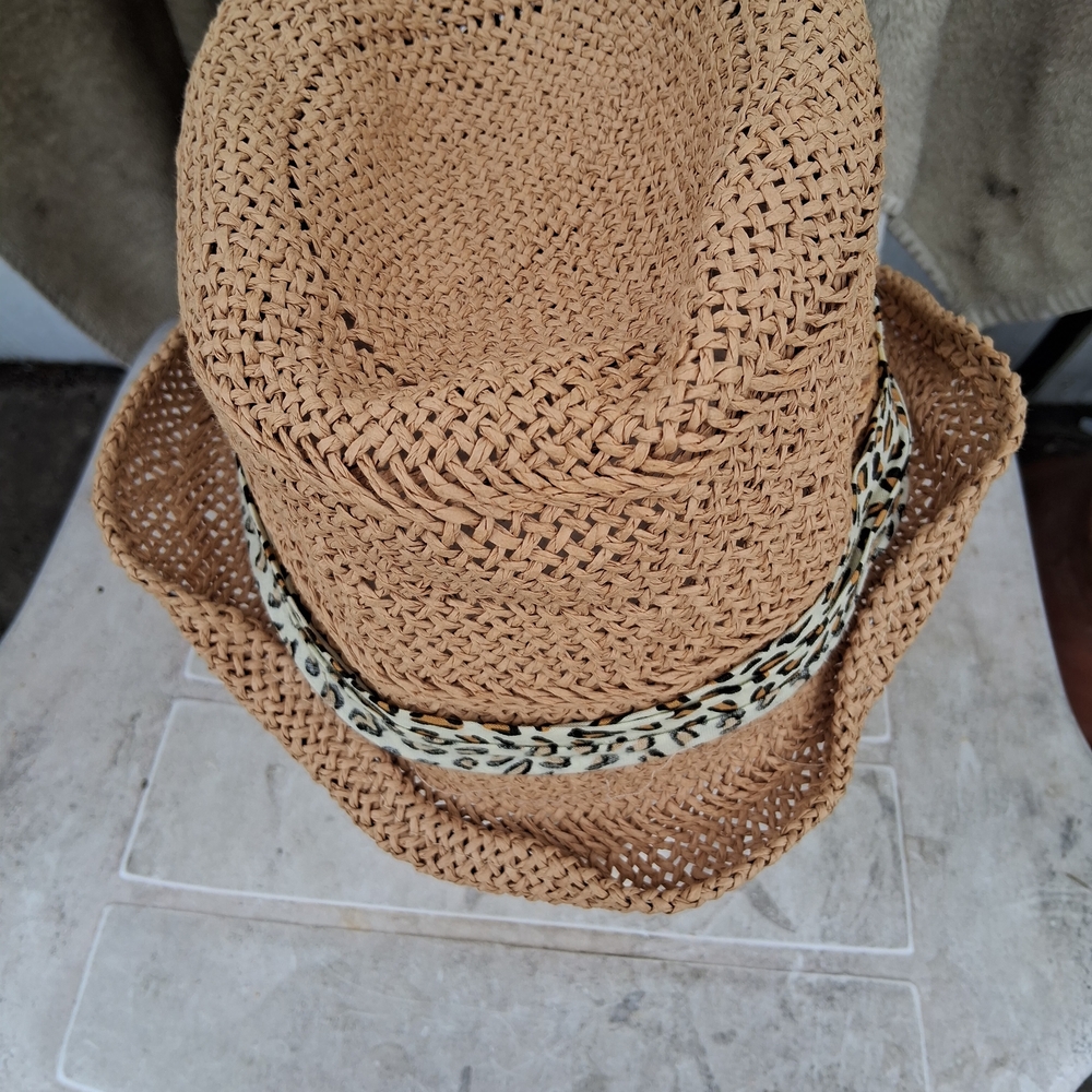 Stylish Tan Woven Hat with Animal Print Band Uk Mache